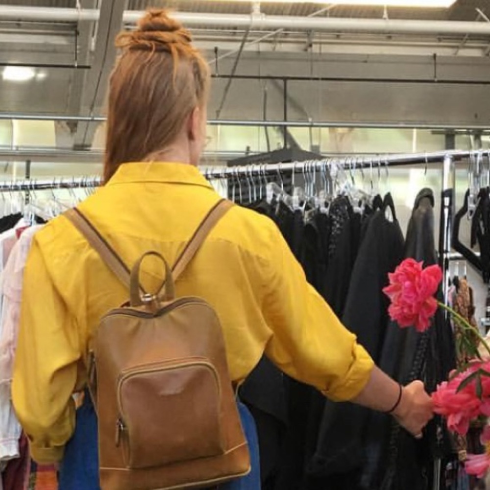 🌻Meet your Posher, Petunia